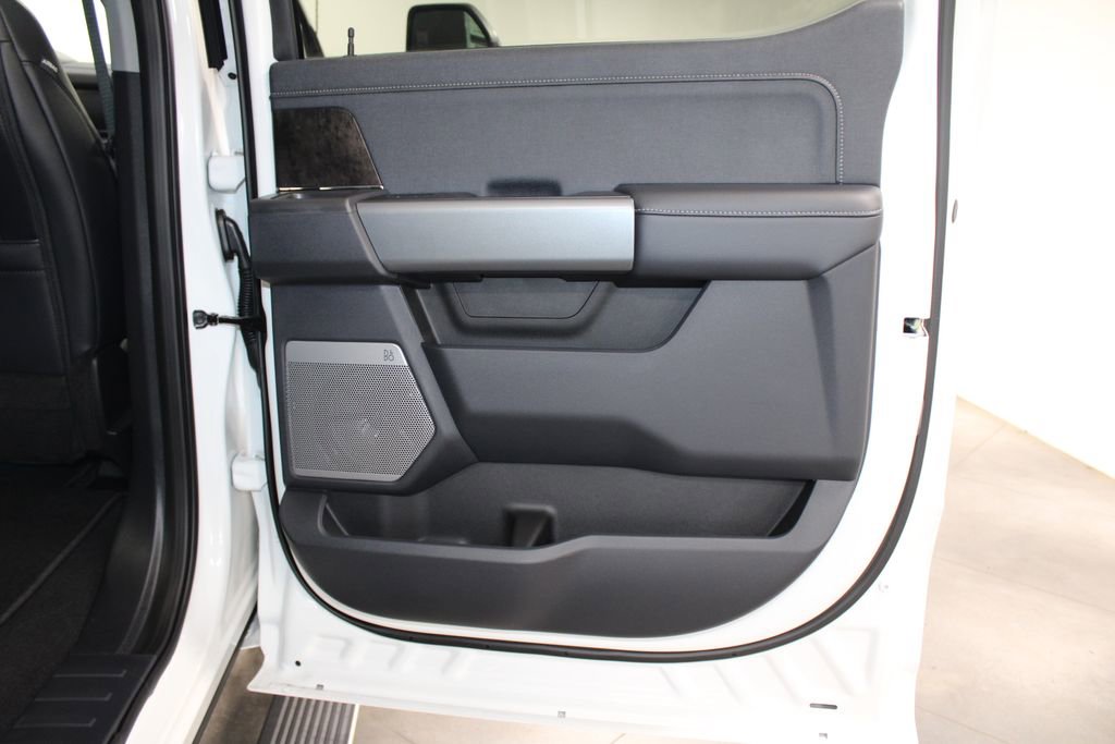 New 2025 Ford F350 Lariat w/ Lariat Ultimate Package image 33