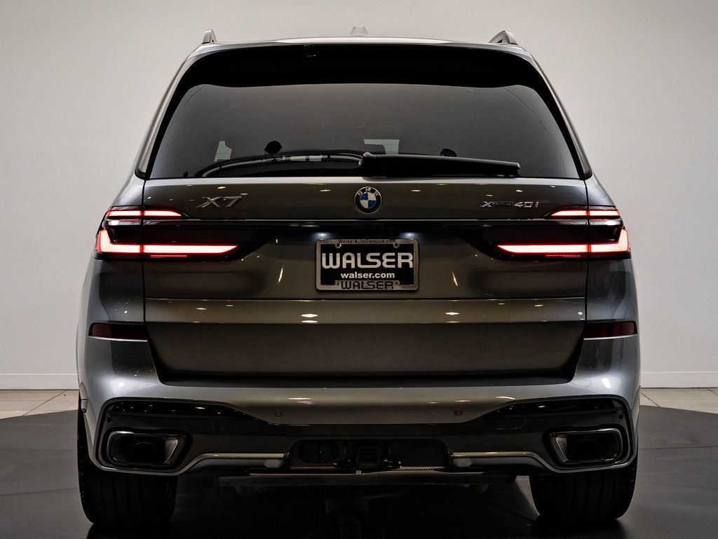 Certified 2026 BMW X7 xDrive40i w/ Executive Package AWD/4WD image 7