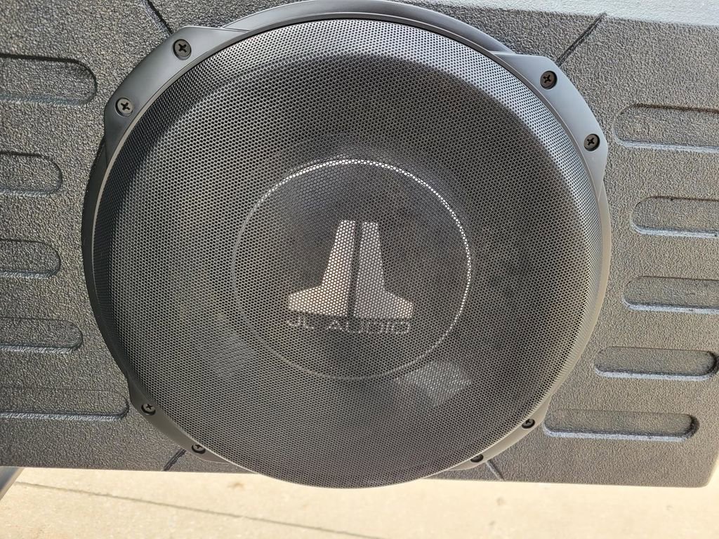 Used 2024 Jeep Wrangler Willys image 15