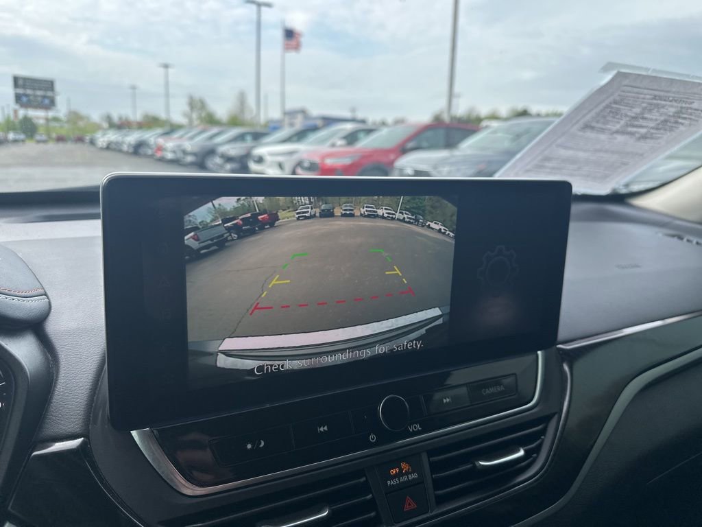 Used 2023 Nissan Altima 2.5 SR w/ SR Premium Package image 22