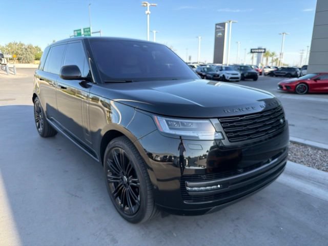 Used 2023 Land Rover Range Rover Long Wheelbase SE AWD/4WD image 13