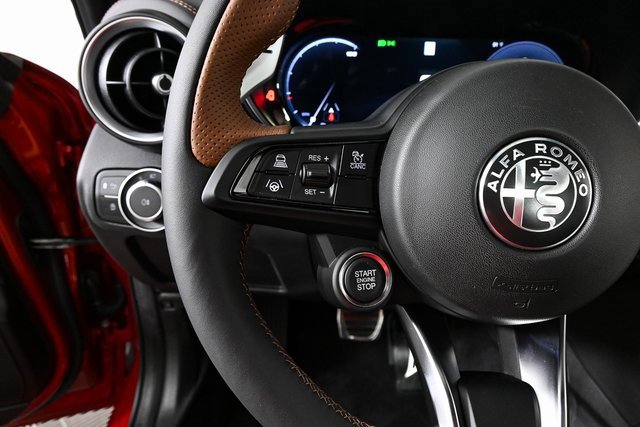 New 2025 Alfa Romeo Giulia w/ Driving Assist Package image 12