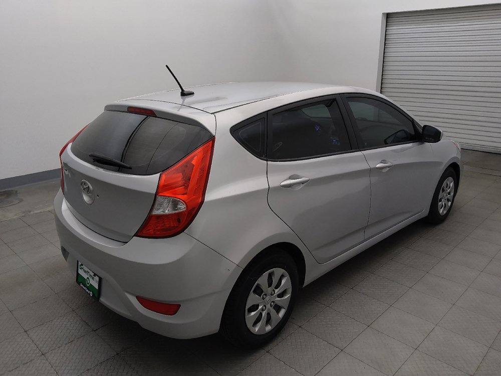 Used 2017 Hyundai Accent SE FWD image 9