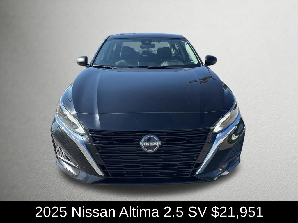 Used 2025 Nissan Altima 2.5 SV FWD image 8