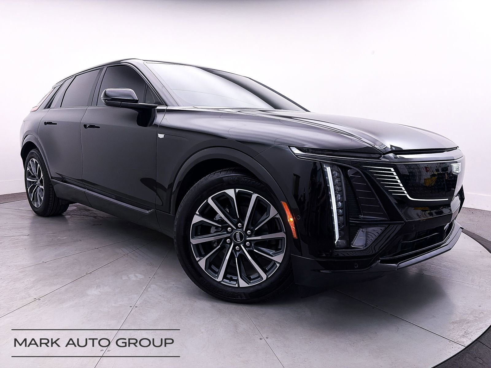 Used 2025 Cadillac Lyriq Sport image 1