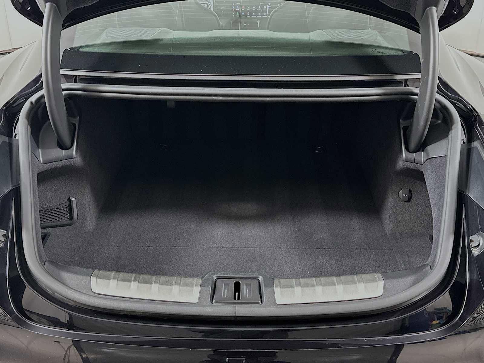 Certified 2020 Porsche Taycan Turbo S AWD/4WD image 27