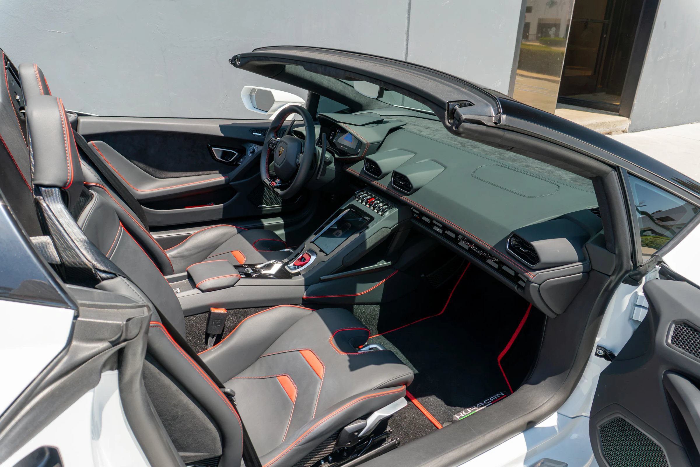 Used 2023 Lamborghini Huracan EVO RWD image 62