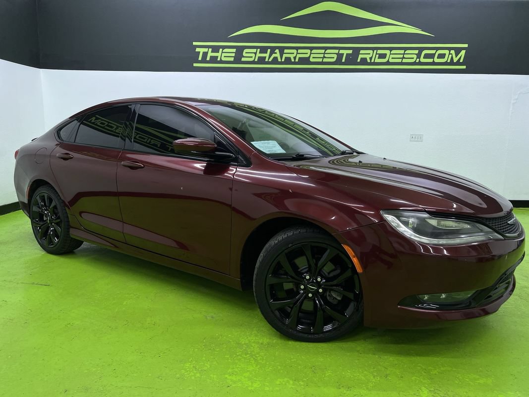 Used 2015 Chrysler 200 S w/ Navigation & Sound Group I