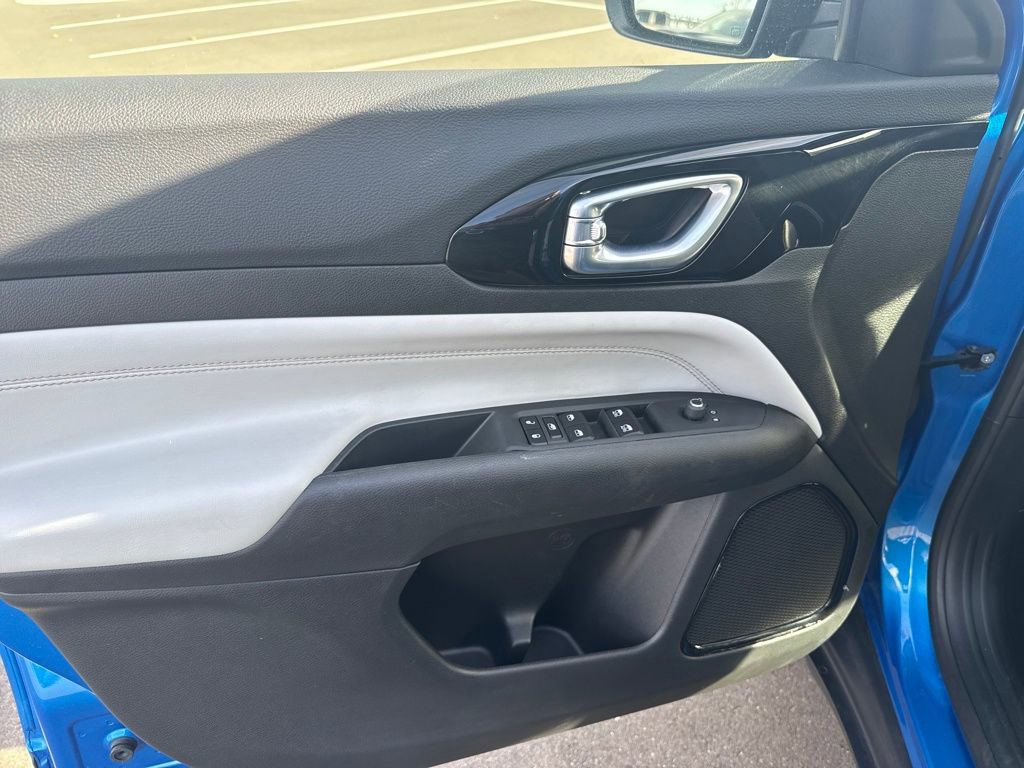 Used 2024 Jeep Compass Limited image 12