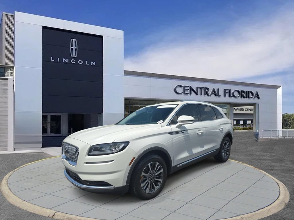 Used 2023 Lincoln Nautilus FWD w/ Premium Package image 9