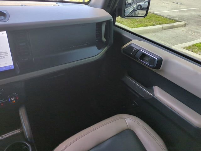 Used 2023 Ford Bronco Wildtrak image 17