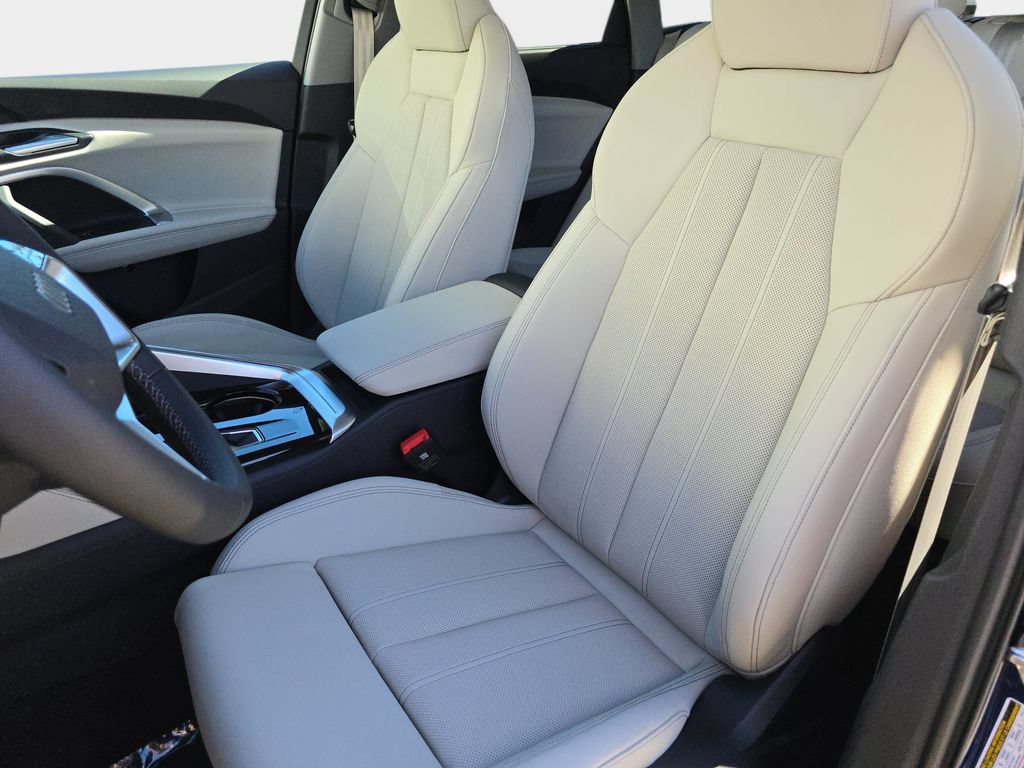 Used 2025 Audi Q5 Premium Plus w/ Premium Plus AWD/4WD image 18