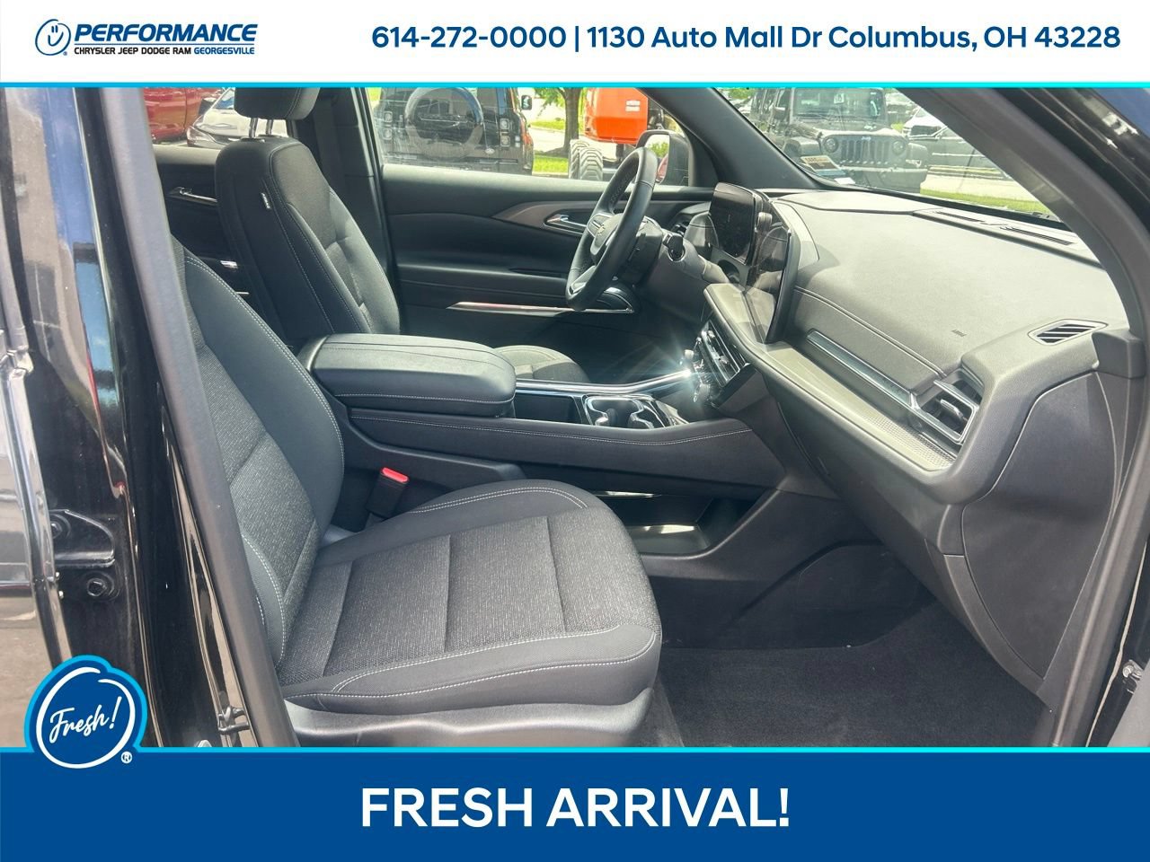 Used 2025 Chevrolet Traverse LT AWD/4WD image 16