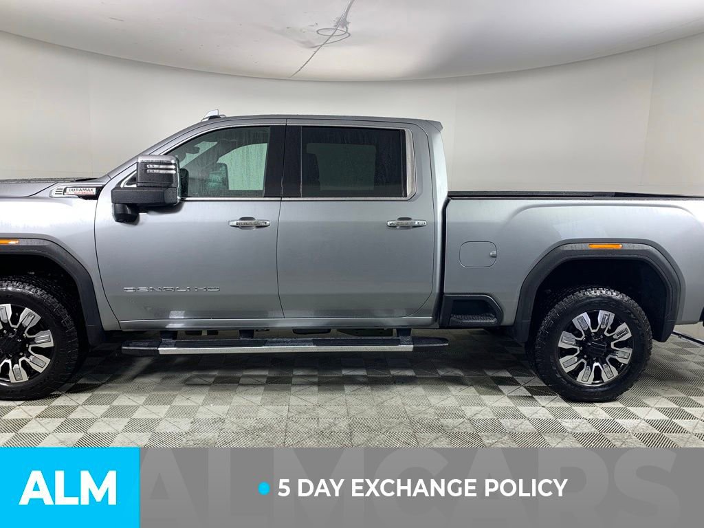Used 2025 GMC Sierra 3500 Denali image 5