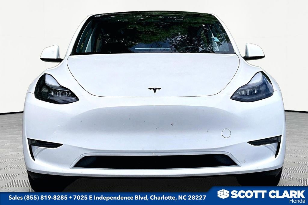 Used 2024 Tesla Model Y Long Range AWD/4WD image 2