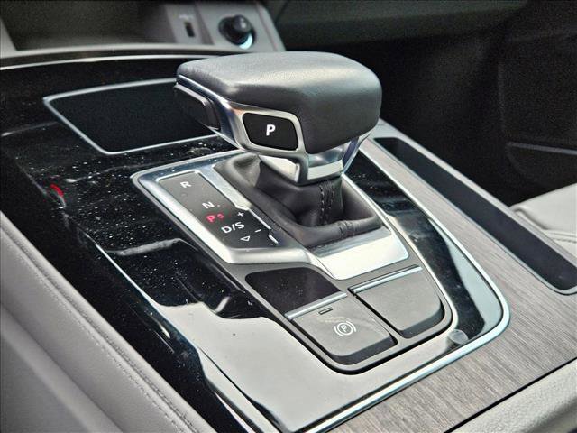 Used 2023 Audi Q5 2.0T Prestige w/ Prestige Package image 12