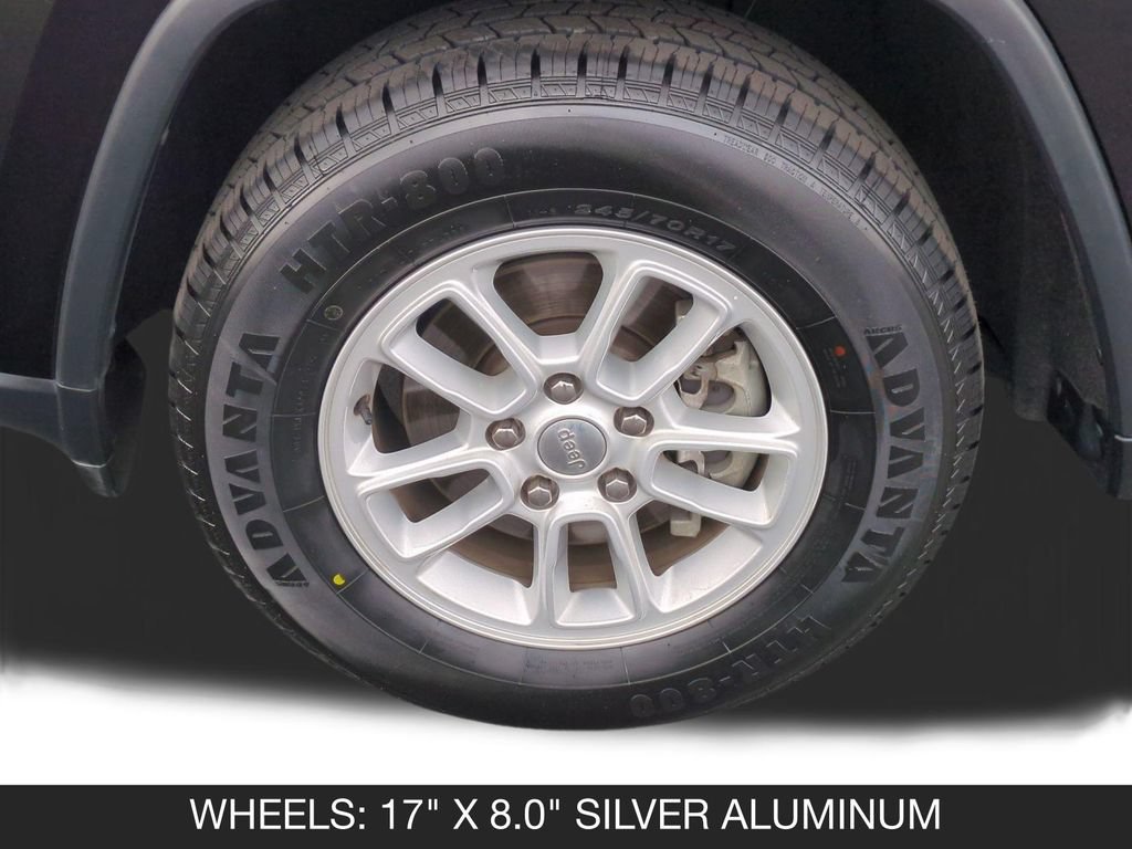 Used 2019 Jeep Grand Cherokee Laredo RWD image 11