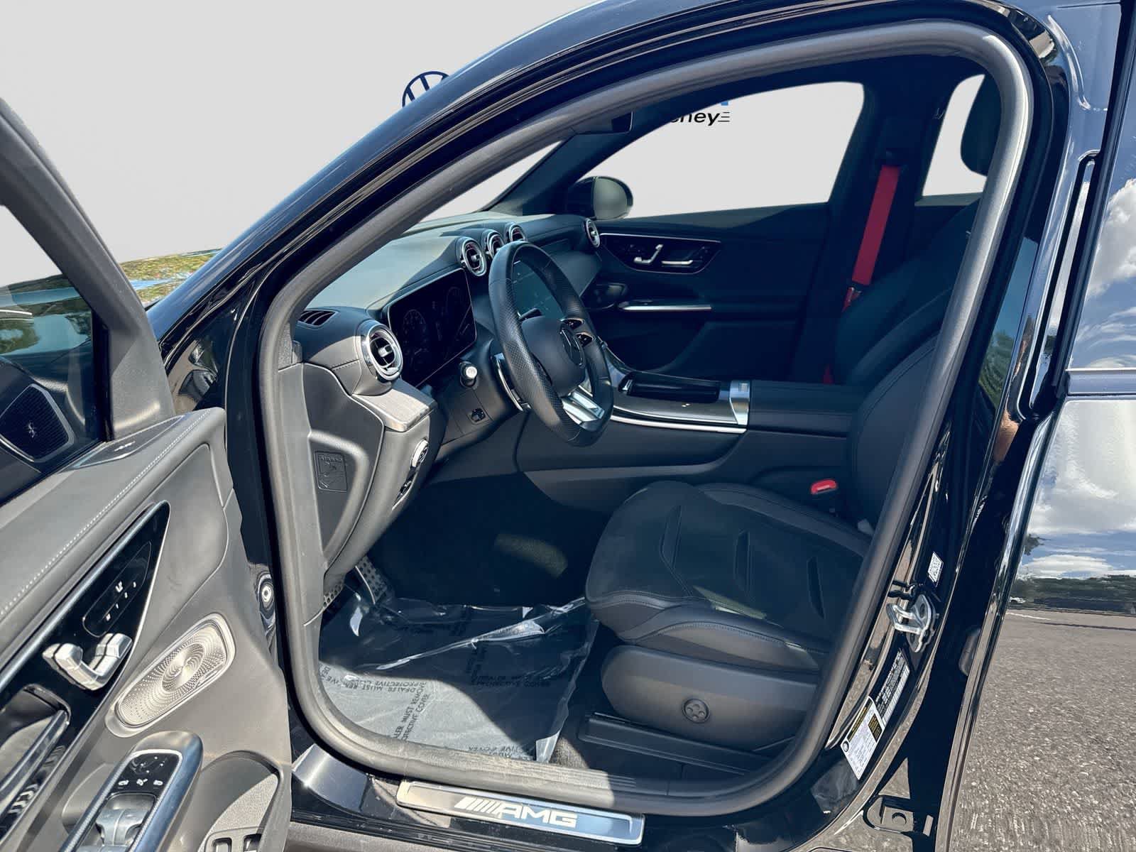 Used 2025 Mercedes-Benz GLC 63 AMG S image 10