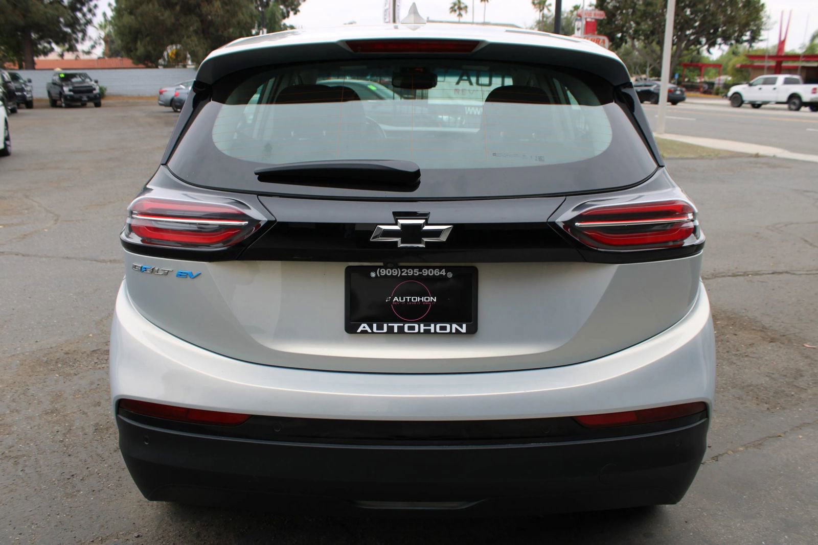 Used 2023 Chevrolet Bolt LT image 33