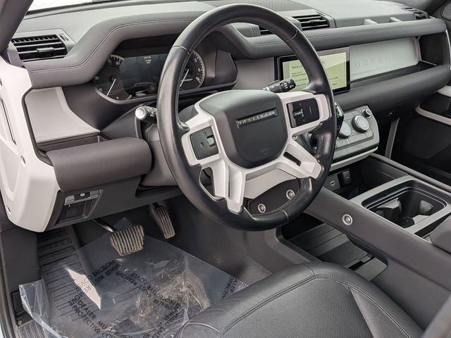 Used 2023 Land Rover Defender 110 S image 11