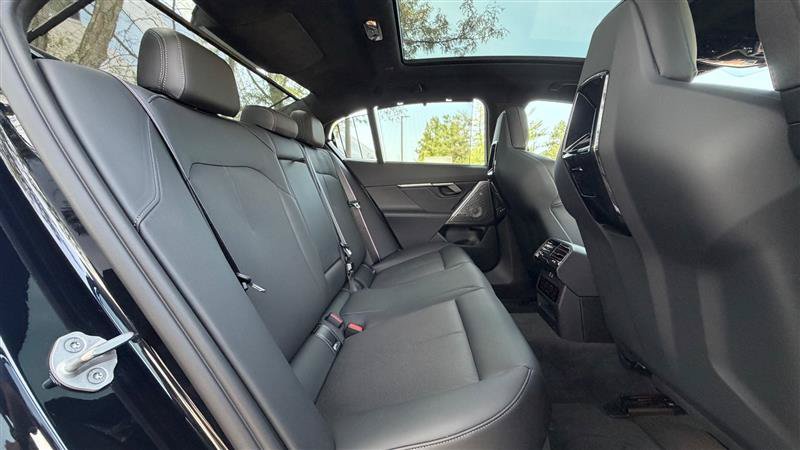 Used 2026 BMW M5 w/ Executive Package AWD/4WD image 72
