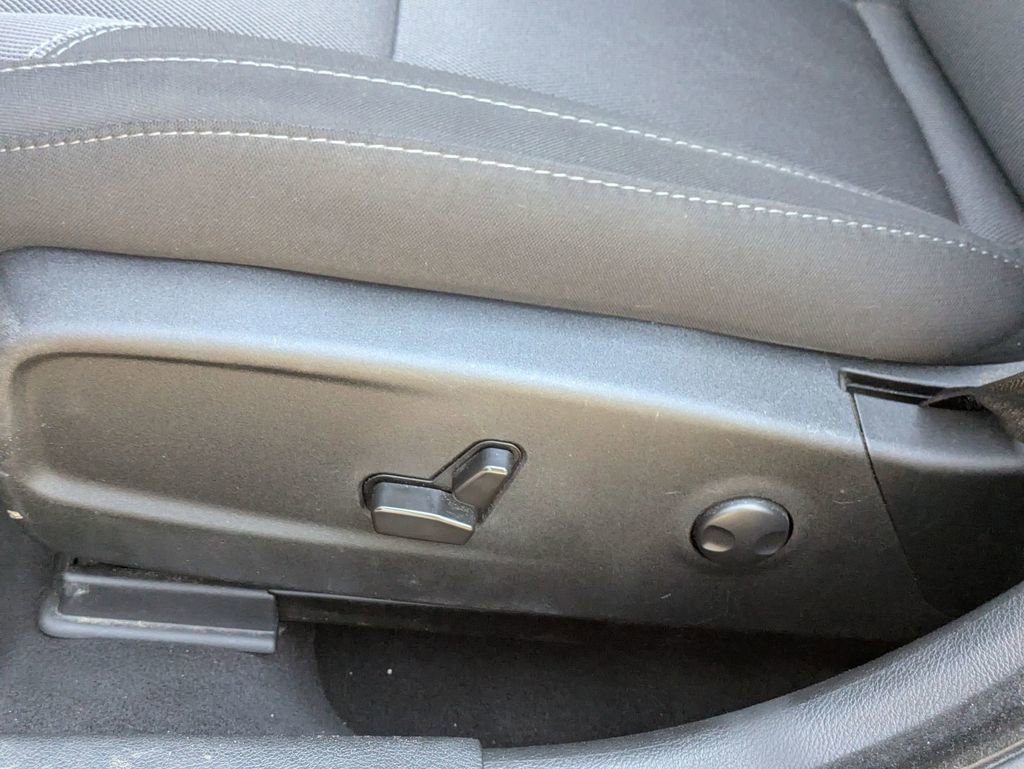 Used 2022 Dodge Charger SXT image 16