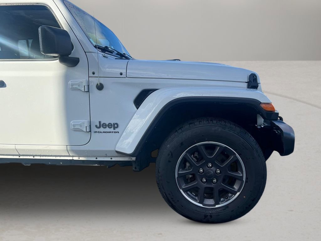 Used 2023 Jeep Gladiator Overland image 25