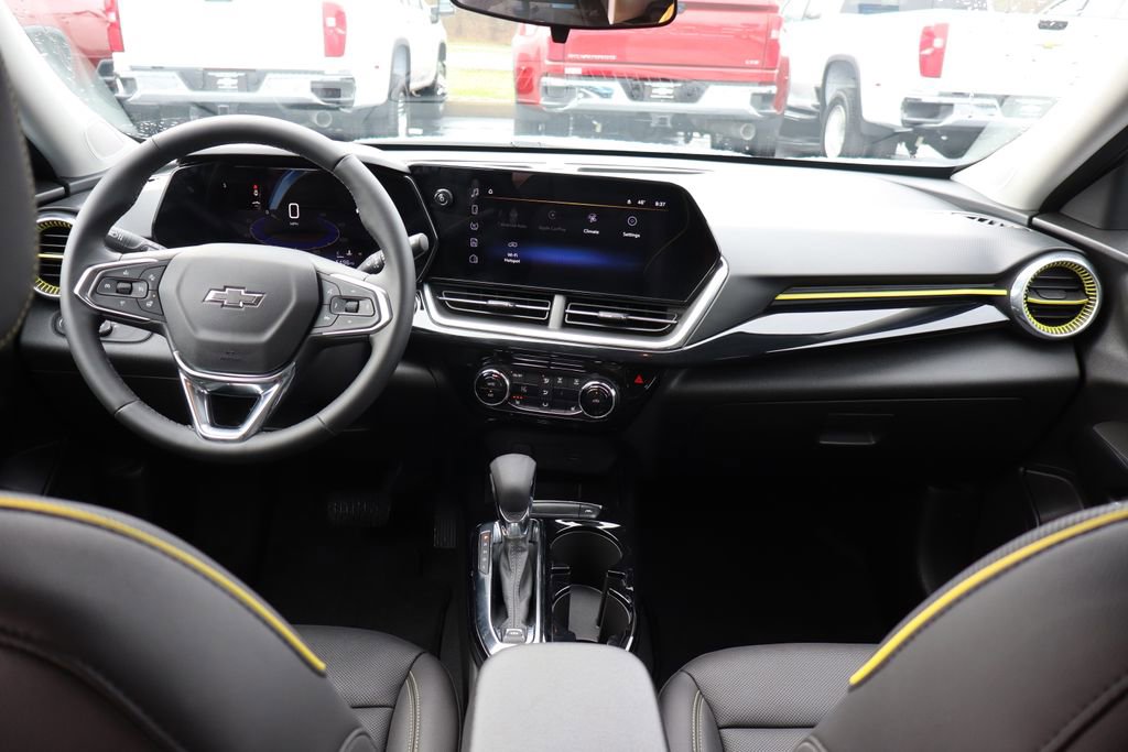 Used 2025 Chevrolet Trax ACTIV w/ Driver Confidence Package image 16