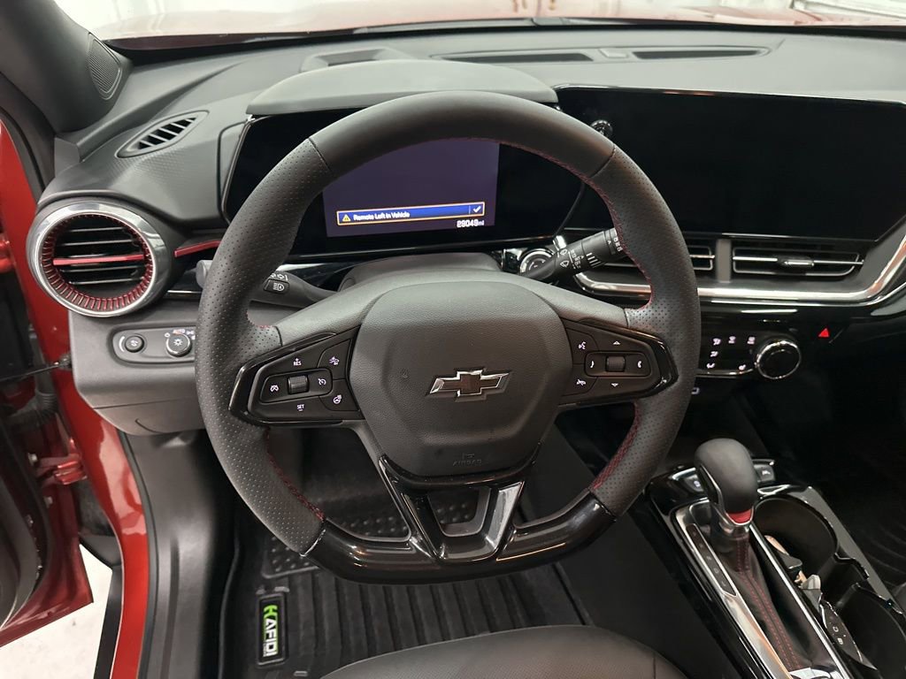 Used 2024 Chevrolet Trax RS w/ Sunroof Package image 10