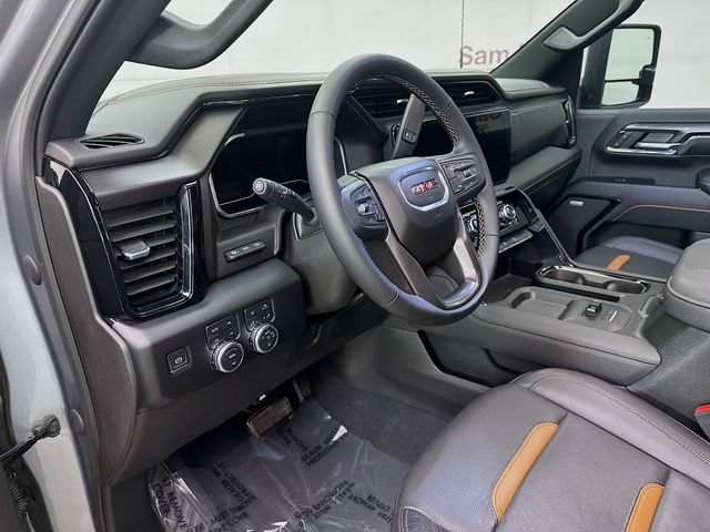 Used 2024 GMC Sierra 2500 AT4 w/ AT4 Premium Plus Package AWD/4WD image 11