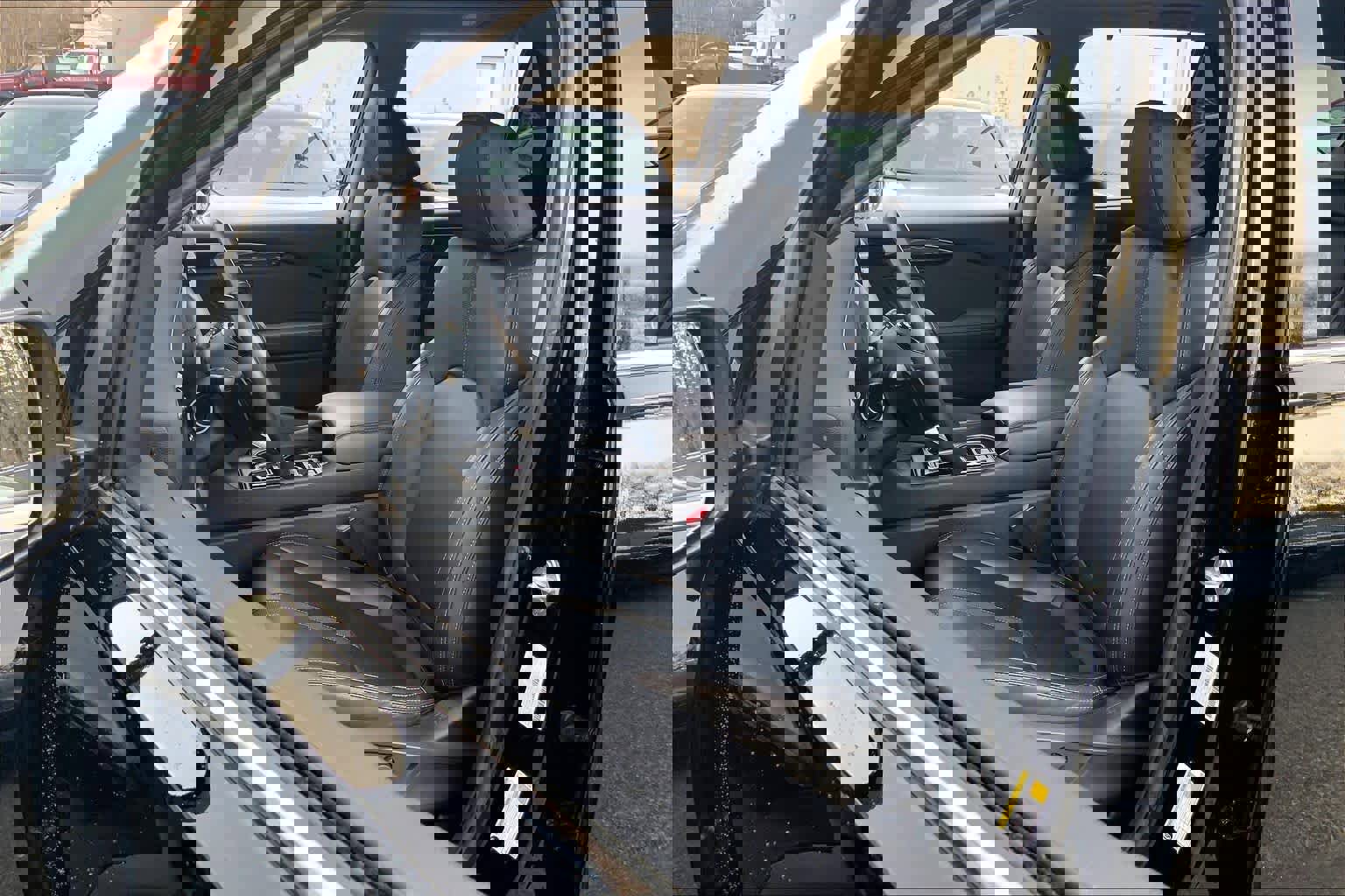 Used 2023 Honda Pilot Touring image 9