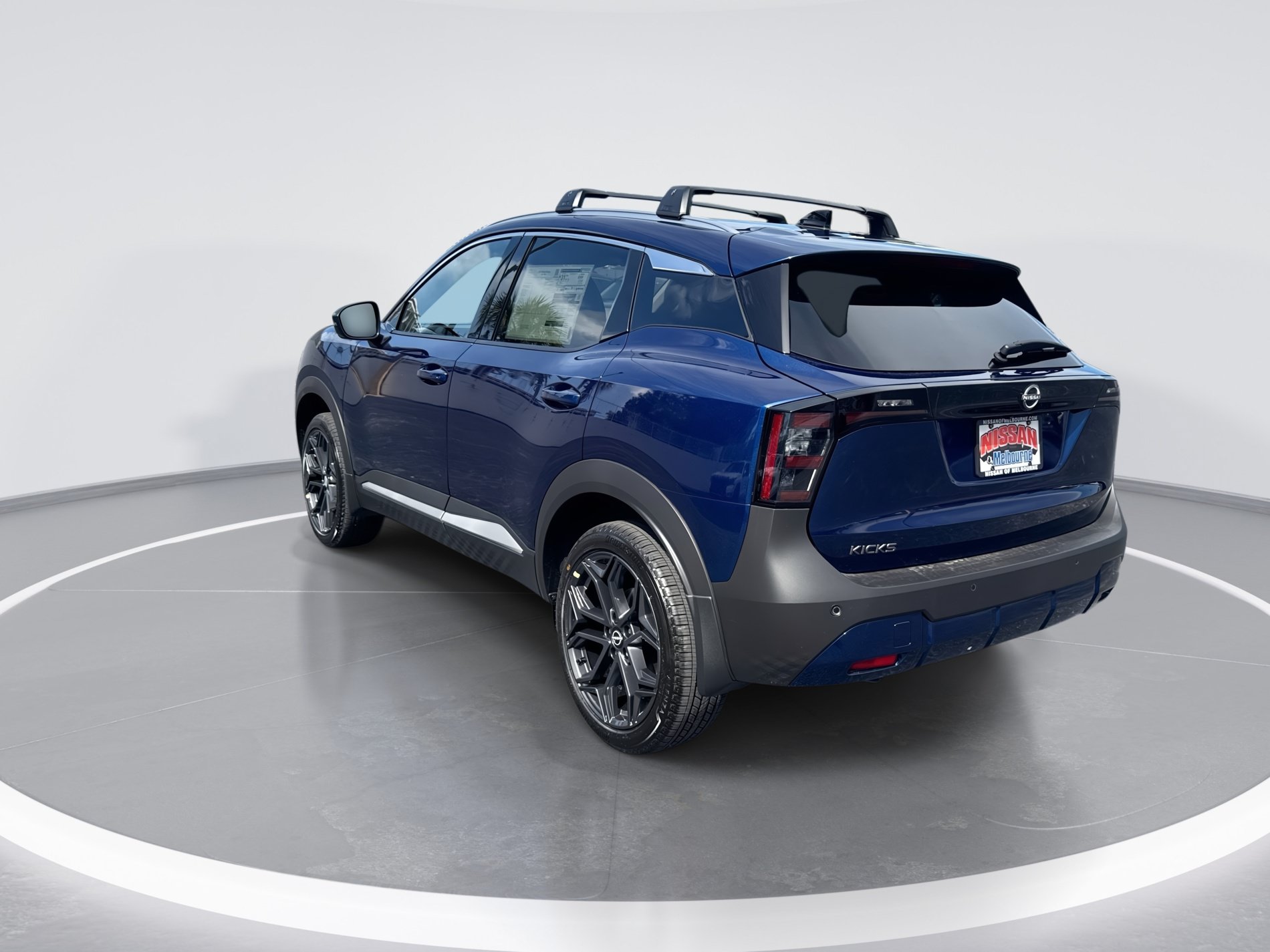 New 2027 Nissan Kicks SR FWD image 6