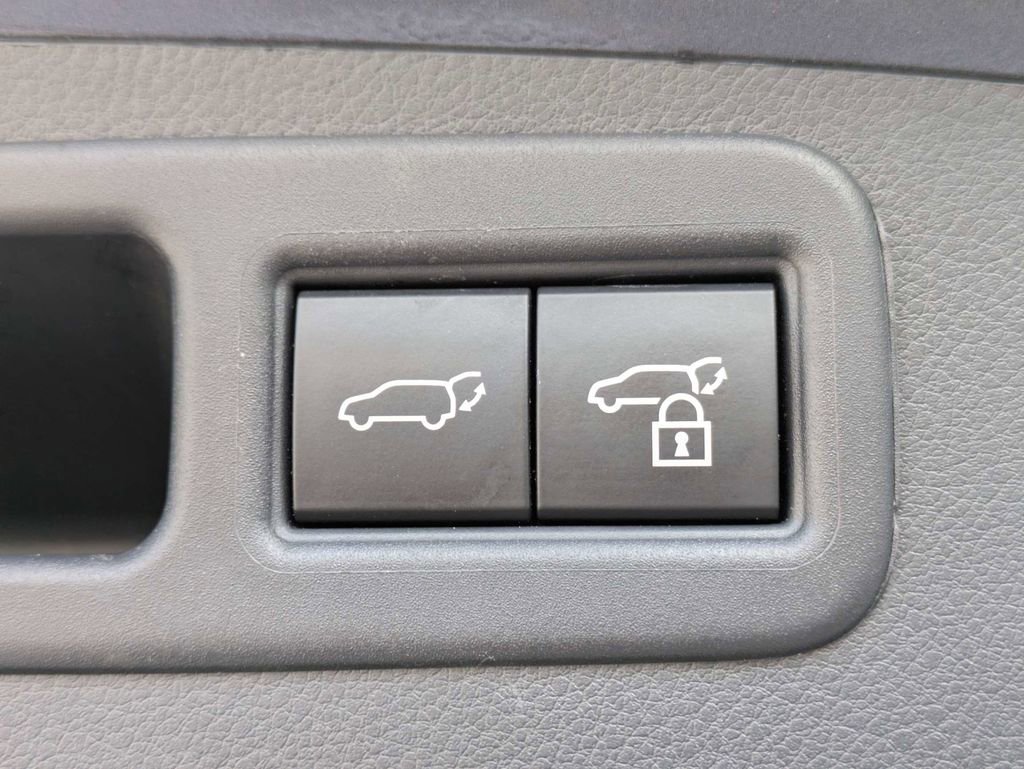 Used 2023 Lexus RX 350 w/ Accessory Package (2T) AWD/4WD image 15