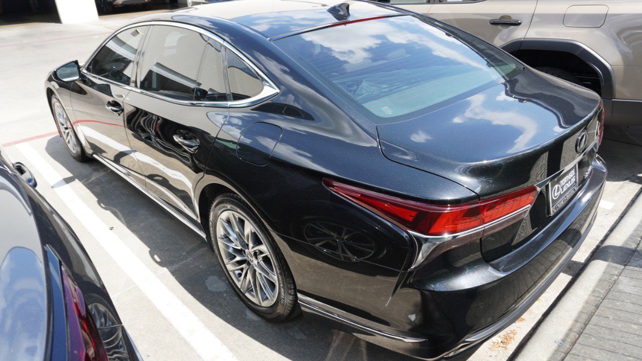 Used 2018 Lexus LS 500 w/ Accessory Package (Z1) image 6