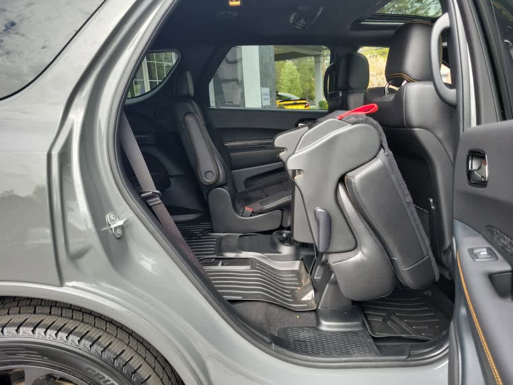 Used 2022 Dodge Durango R/T w/ Hemi Orange Plus Package AWD/4WD image 34
