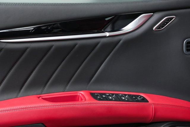 Used 2023 Maserati Ghibli Modena Q4 AWD/4WD image 8