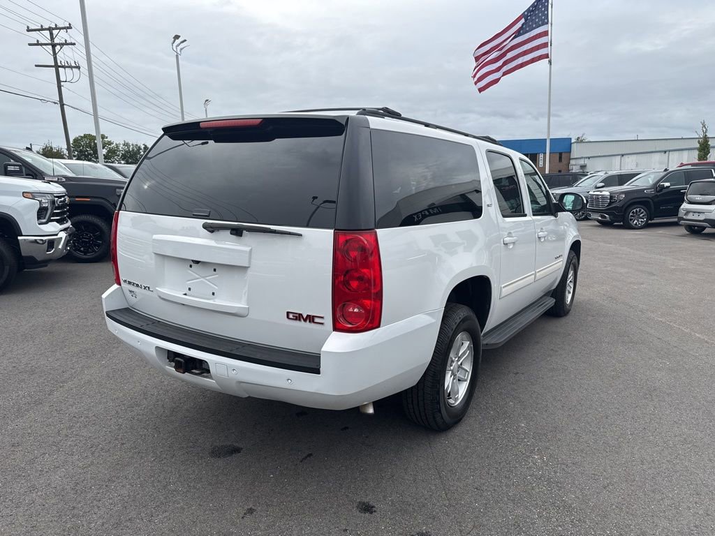 Used 2014 GMC Yukon XL SLT w/ SLT-2 Equipment Package image 5