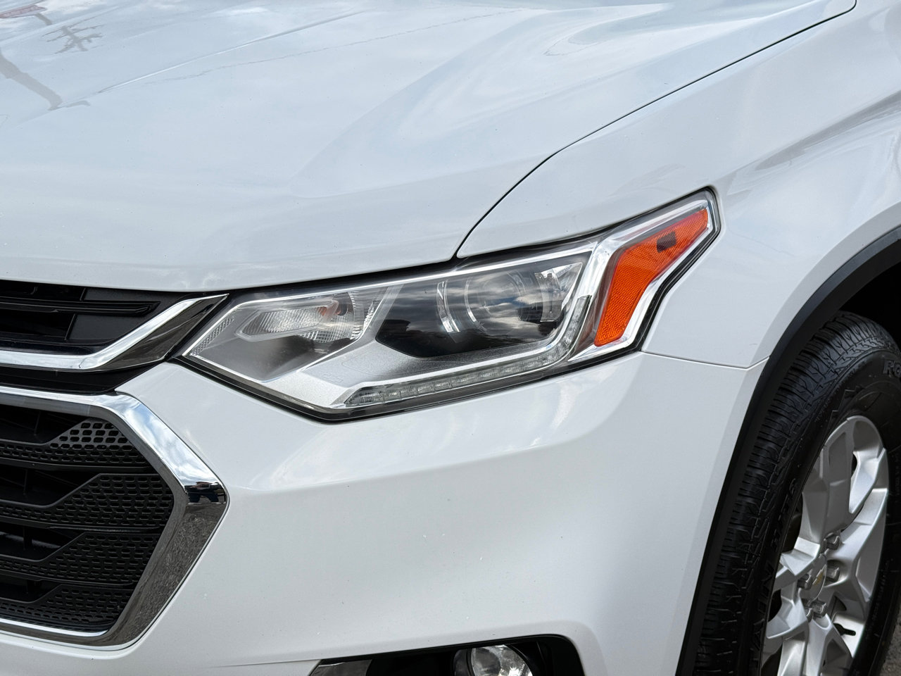 Used 2019 Chevrolet Traverse LT image 9