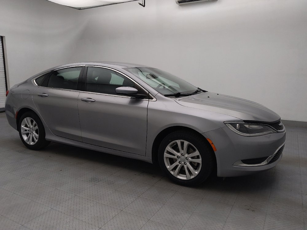 Used 2015 Chrysler 200 Limited FWD image 11