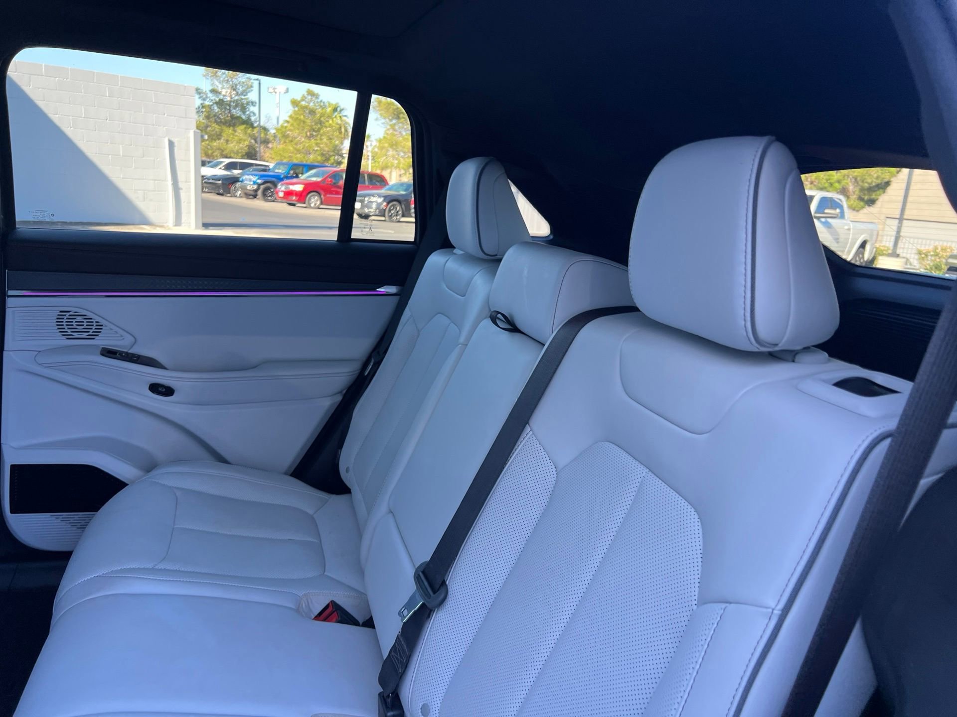 Used 2025 Jeep Wagoneer S Limited AWD/4WD image 25