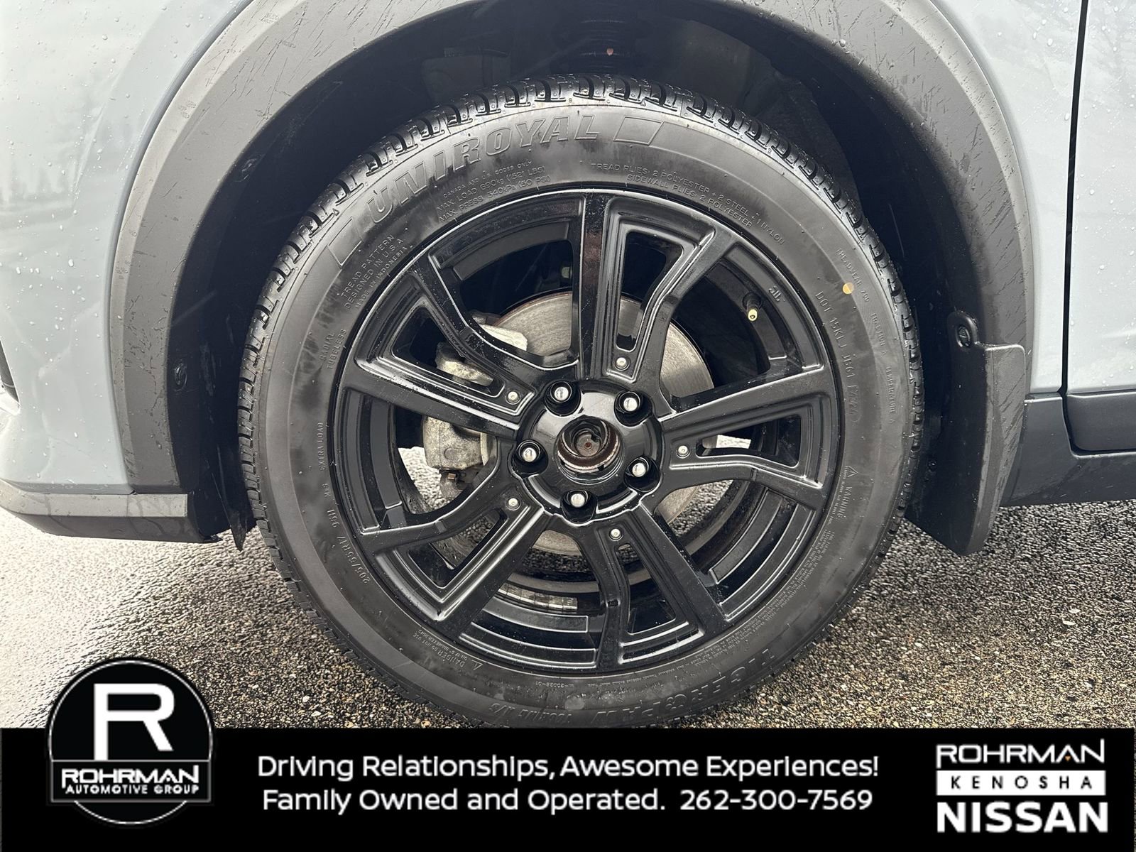 Used 2023 Nissan Kicks SR w/ SR Premium Package image 10