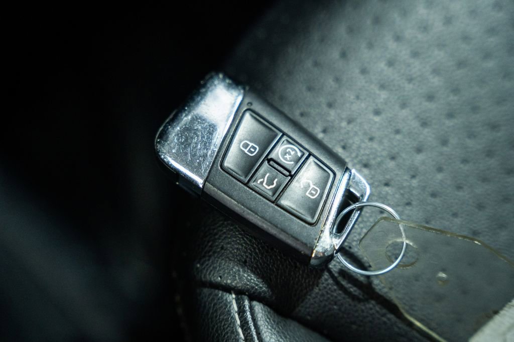 Used 2022 Volkswagen Atlas SE w/ Black Wheel Package image 44