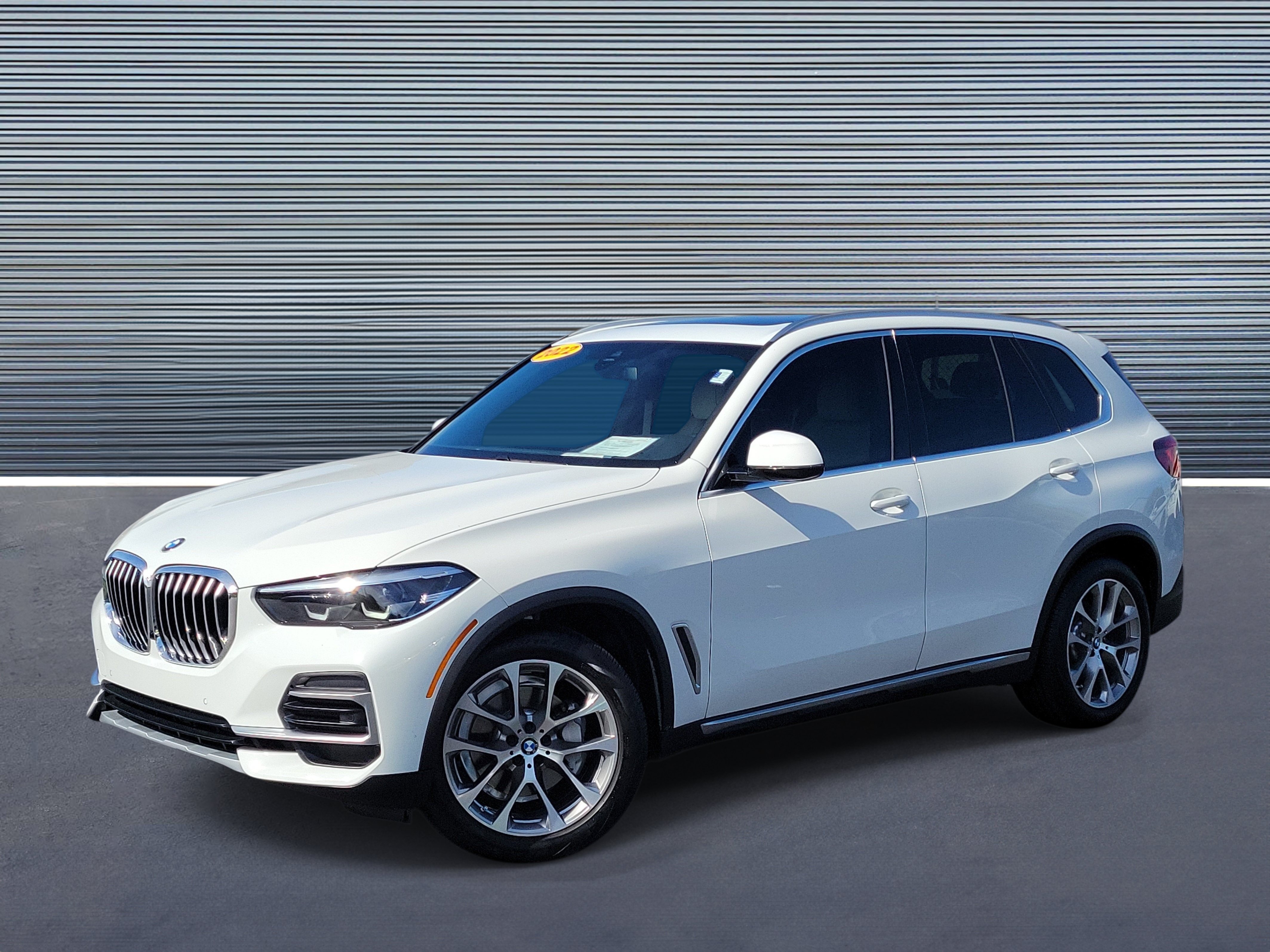 Used 2022 BMW X5 sDrive40i w/ Premium Package