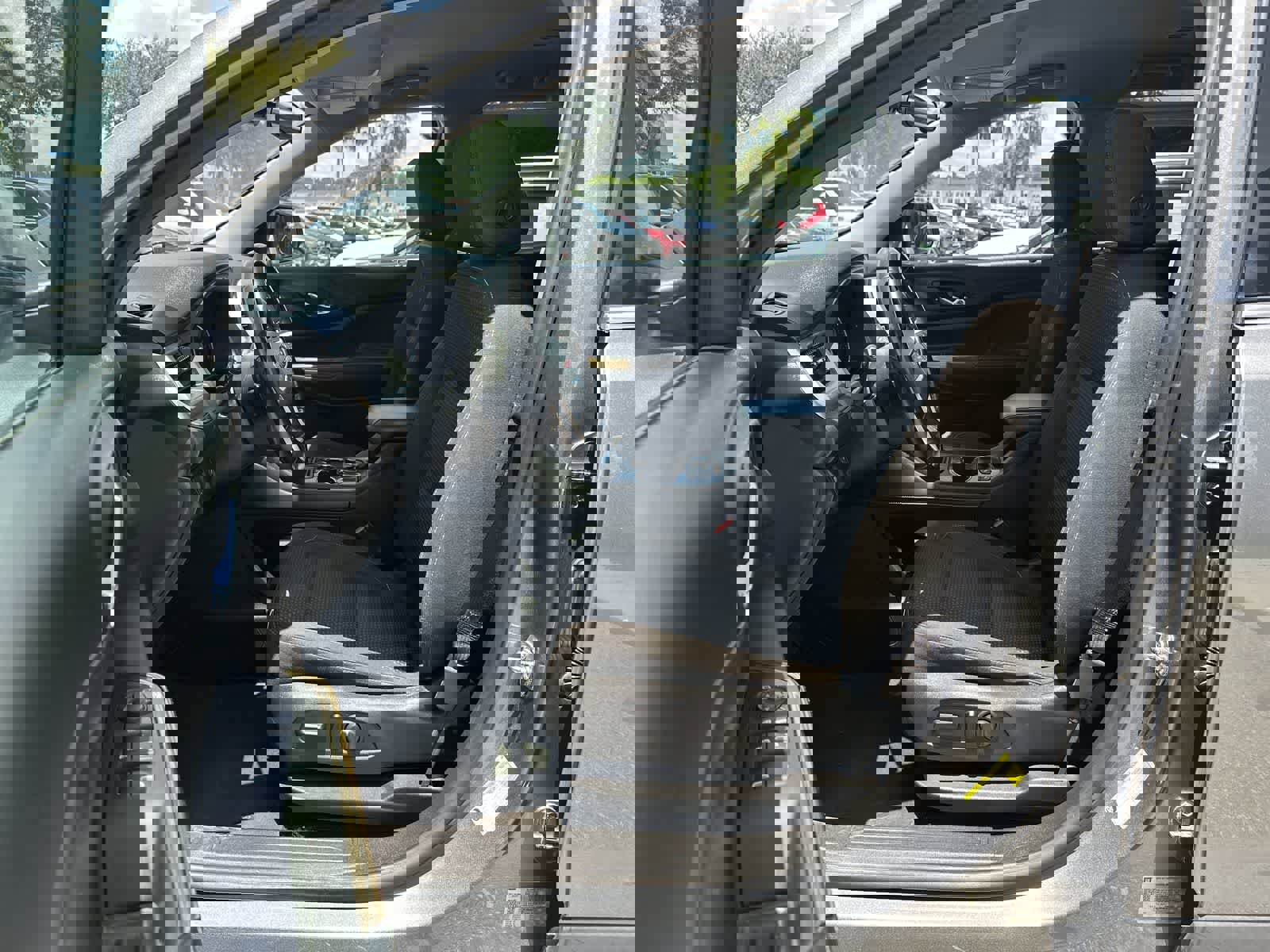 Used 2020 GMC Acadia SLE w/ Driver Convenience Package image 2