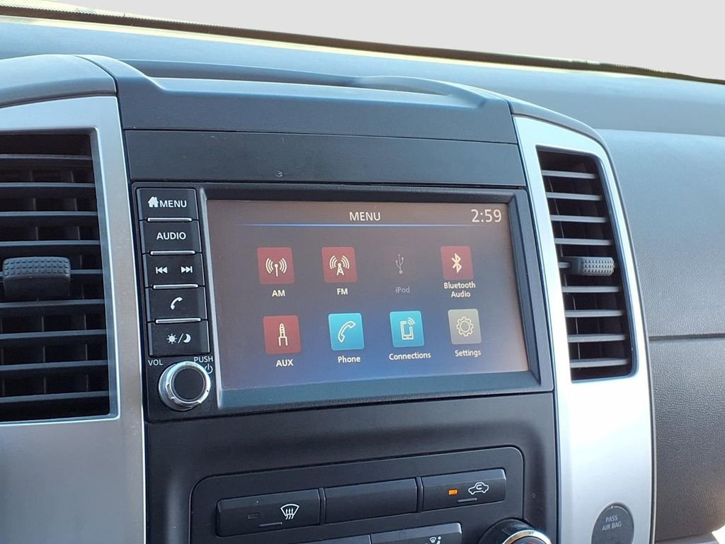 Used 2019 Nissan Frontier SV image 8