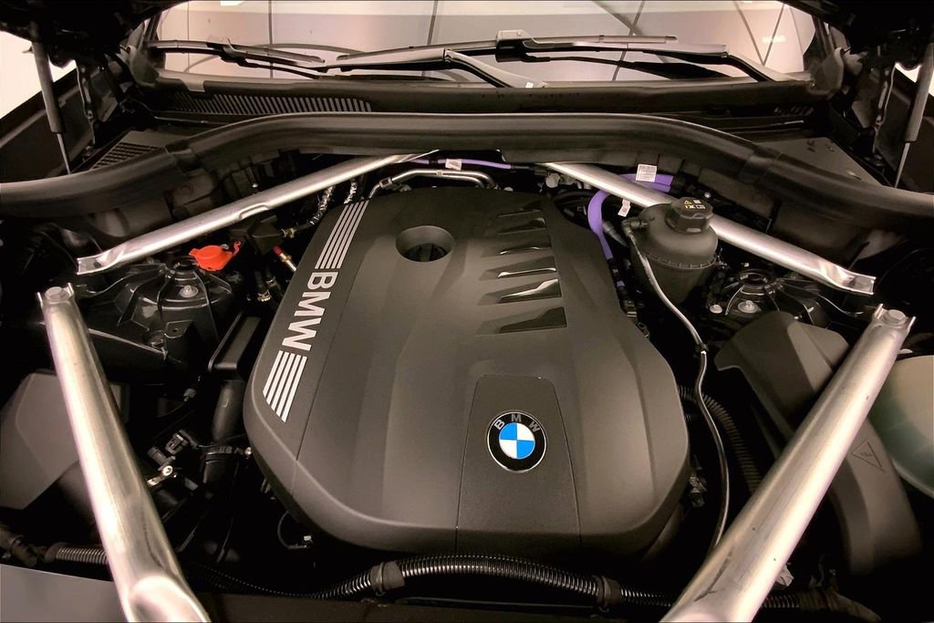 New 2026 BMW X5 xDrive40i w/ M Sport Package image 8