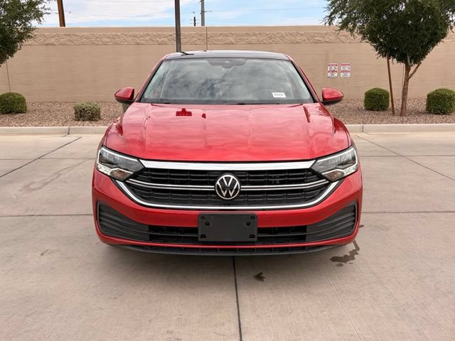 Used 2022 Volkswagen Jetta SE w/ Panoramic Sunroof Package FWD image 3