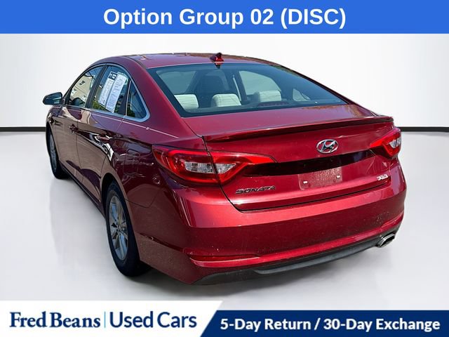 Used 2015 Hyundai Sonata SE w/ Option Group 02 FWD image 7
