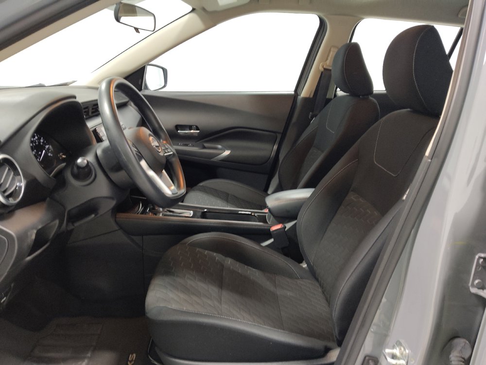 Used 2023 Nissan Kicks SV image 17