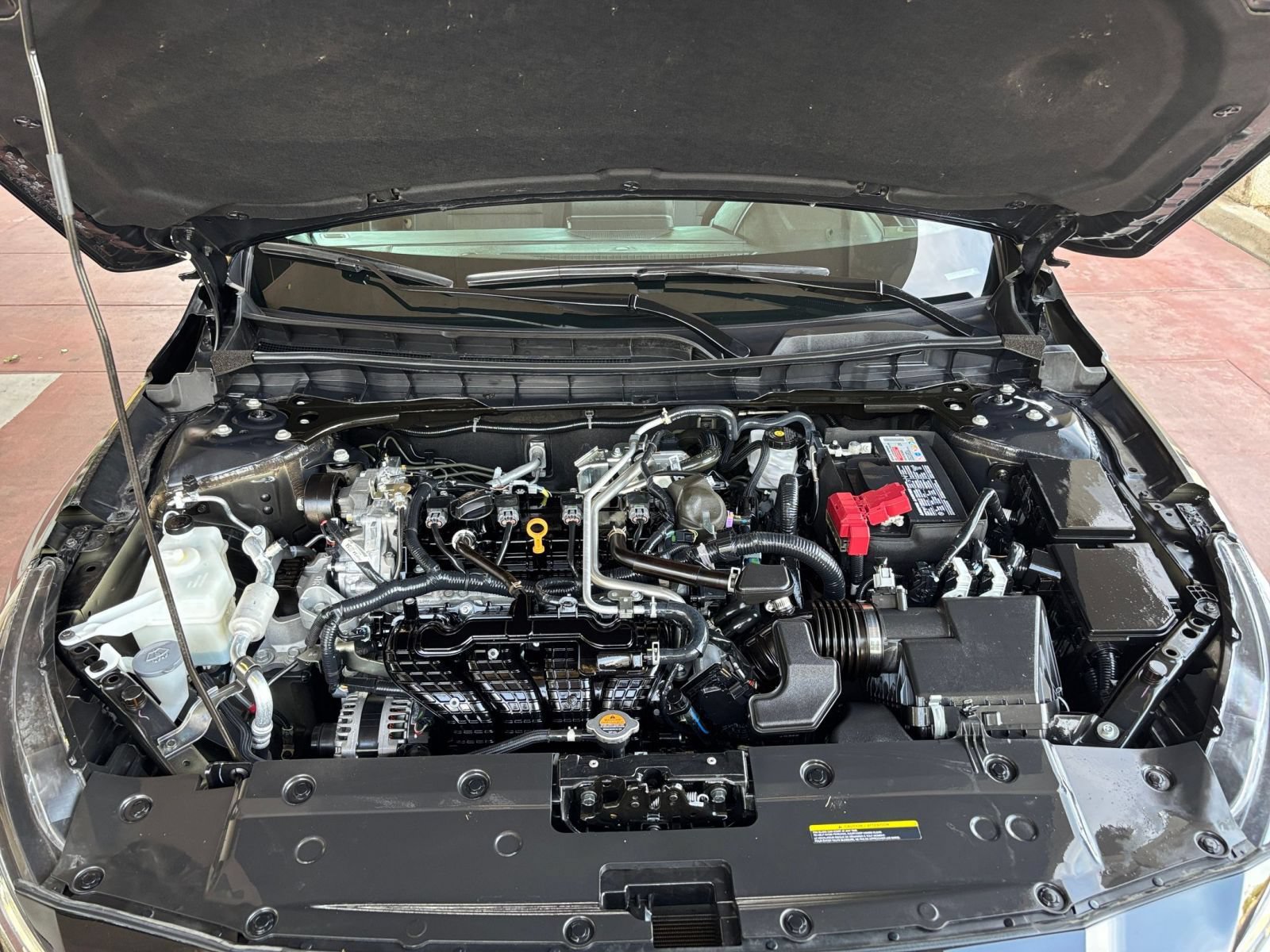Used 2025 Nissan Altima 2.5 SV FWD image 31